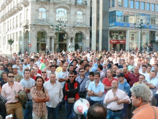Asemblea do martes, na Porta do Sol de Vigo / Fotos: CIG