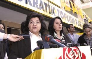 O DTP é o único partido curdo en Turquía que aínda non está ilegalizado