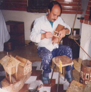 O artesán Manuel Mendes, proposto para a lista dos tesouros vivos por unha escola de Bragança