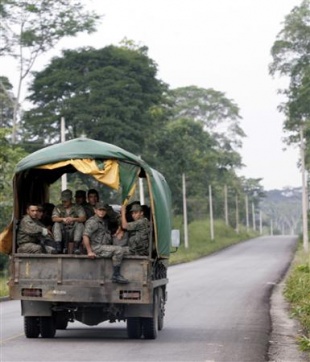 Ecuador, Colombia e Venezuela moveron as súas tropas cara ás fronteiras