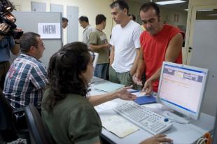 O número de desempregados aumenta a unha taxa maior en Galiza que no Estado Español