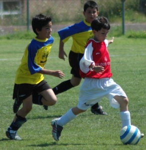 O fútbol segue sendo un dos deportes con máis usuarios entre os cativos