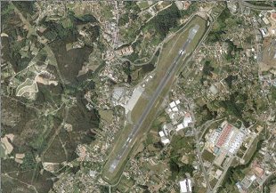 Aeroporto de Alvedro / Google Maps
