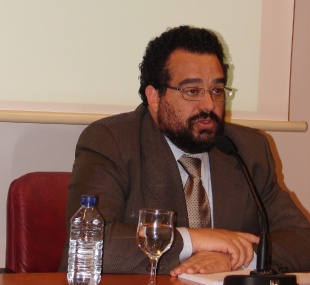 Xosé Manuel Rivera Otero, durante a presentación  da Enquisa de Clima Social e Político