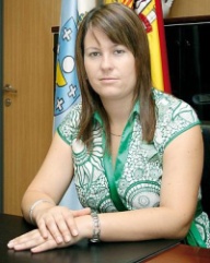 Marta Valcárcel (PPdeG), é con 28 anos a deputada máis nova do Parlamento