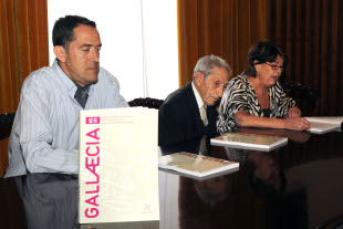 Ramon Fabregas, Diaz Pardo e Raquel Casal, directora do Departamento de Historia I