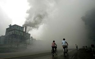 Cada estadounidense botou á atmosfera 19 toneladas de CO2 en 2006. Cada chinés –un sexto da poboación mundial– só 4,6