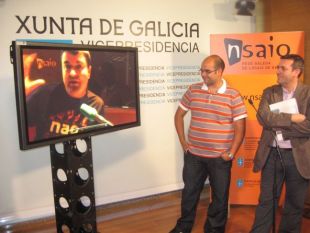 Na presentación da web, o  director xeral de Xuventude, Rubén Cela, e o director xeral de Creación e Difusión Cultural, Luís Bará
