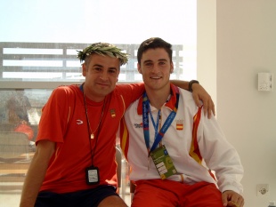 Cal co seu adestrador, Suso Morlán, en Atenas en 2004