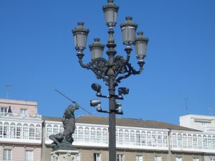 Sofisticadas cámaras na Praza de María Pita, na Coruña / Flickr: elmsn