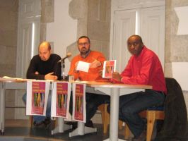 Na conferencia de prensa, de esquerda a dereita, Ion Stan, Miguel Frnández e Irama Faty