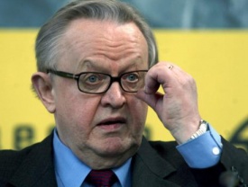 Ahtisaari, mediador internacional no conflito
