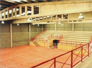 O polideportivo da Silva, onde adestran cando chove