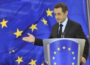 A UE deulle o visto e prace ao plan de rescate do sector da automoción presentado por Sarkozy